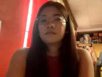 Chaturbate Adult Video Chat of yenschallhorn