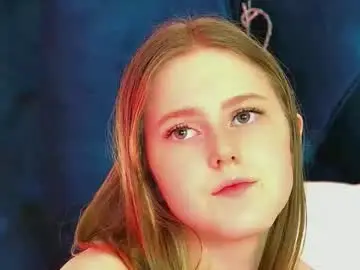 Chaturbate Live Sex Cam of lexireadway