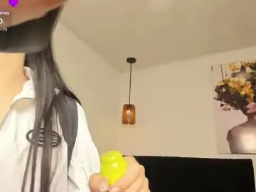 Chaturbate Live Sex Cam of antonellariva_