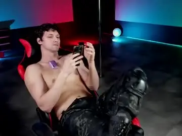 Chaturbate Free Porn Cam of dirty_boss