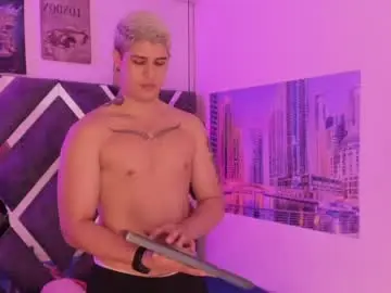 Chaturbate Nude Webcam of dominic_connor