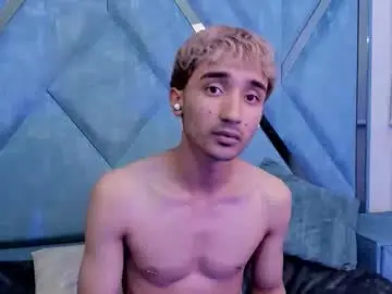 Chaturbate Free Live Porn of laurynandnarem