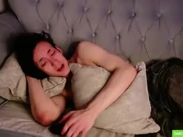 Chaturbate Live Sex Cam of calvinowens