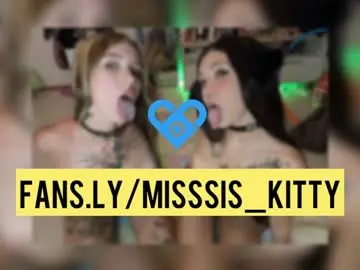Chaturbate Live Porn of masterr_and_kittyy