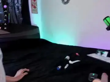 Chaturbate Free Live Porn of anhiahoney02