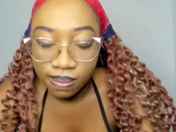 Chaturbate Live Sex Cam of freaky_ebonygirl