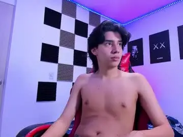 Chaturbate Live Sex Cam of alan_boy01