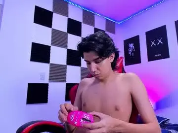 Chaturbate Adult Webcams of alan_boy01