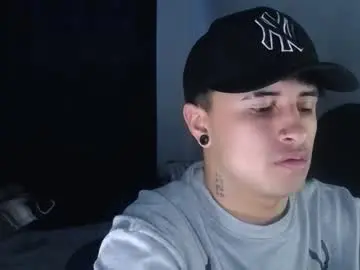 Chaturbate Free Porn Cam of boylatin_777