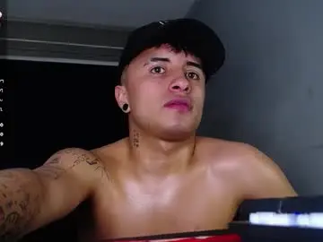 Chaturbate Live Porn of boylatin_777