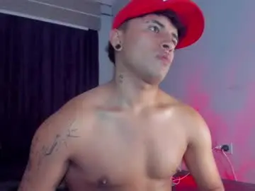 Chaturbate Live Sex of boylatin_777