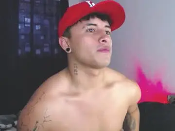 Chaturbate Nude Webcam of boylatin_777