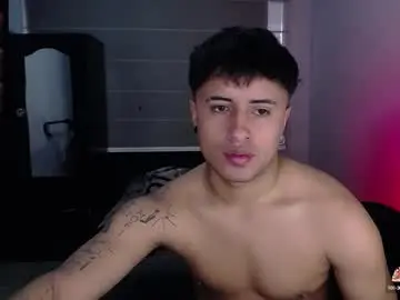 Chaturbate Live Porn of boylatin_777