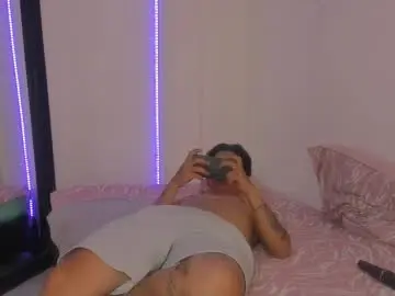 Chaturbate Watch Live Sex Cams of sammy_and_mike_ls