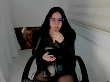 Chaturbate Live Sex of queen_findom1