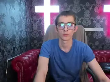 Chaturbate Watch Live Sex Cams of ronbevs