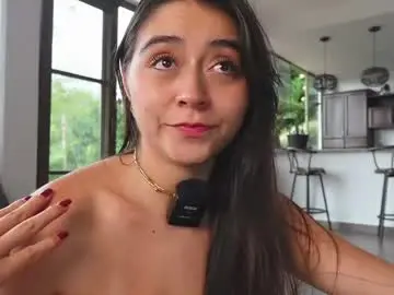 Chaturbate Watch Live Sex Cams of bellapazzia13