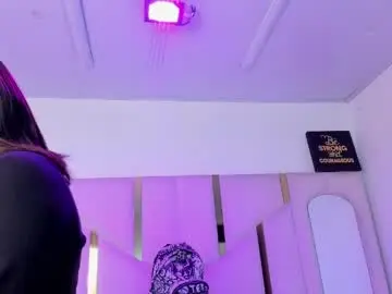 Chaturbate Free Porn Cam of isabellrodriguez18