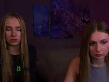 Chaturbate Live Sex Cam of mary_meow_hot