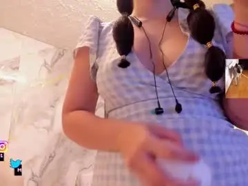 Chaturbate Live Sex Cam of katemoss70