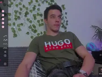 Chaturbate Live Porn of bravomaestro