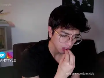 Chaturbate Adult Video Chat of juancamroom