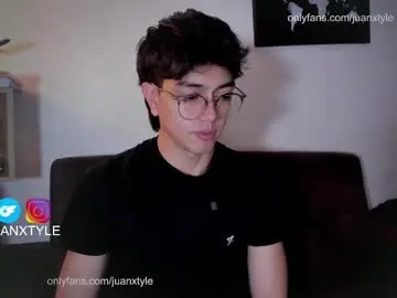 Chaturbate Watch Live Sex Cams of juancamroom