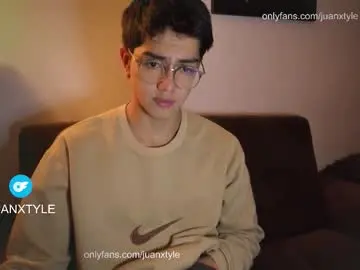 Chaturbate Live Porn of juancamroom