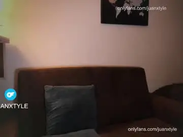 Chaturbate Live Sex of juancamroom