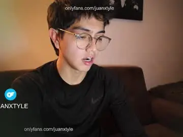 Chaturbate Sex Cam of juancamroom