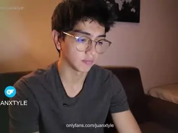 Chaturbate Live Sex of juancamroom