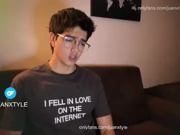 Chaturbate Free Porn Cam of juancamroom