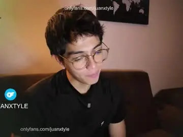 Chaturbate Adult Video Chat of juancamroom