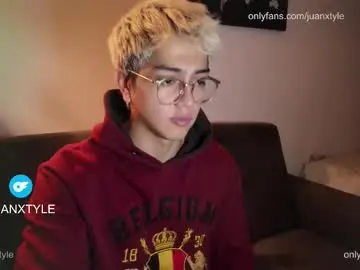 Chaturbate Free Live Porn of juancamroom