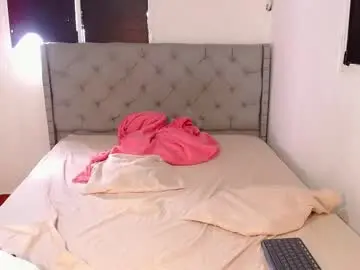 Chaturbate Live Porn of maddison_adders