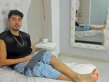 Chaturbate Adult Video Chat of brunoturnerr