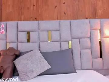 Chaturbate Live Porn of nikky_red__