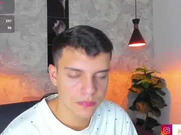 Chaturbate Watch Live Sex Cams of ian_jacob