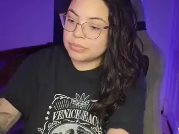 Chaturbate Free Porn Cam of drizzypeach602