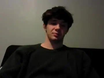 Chaturbate Live Sex Cam of hunglikecrazyy