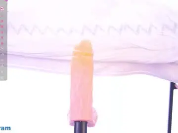 Chaturbate Free Porn Cam of emilyfinne