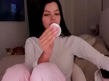Chaturbate Live Sex Cam of salomee_11