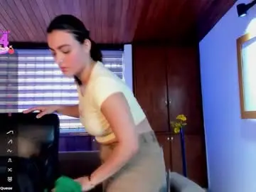 Chaturbate Live Sex Cam of isabellaajoness