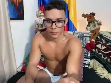 Chaturbate Best live sex cam show of joulianogreco1