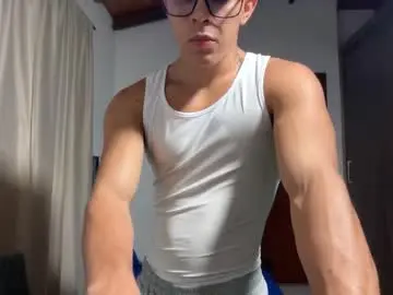 Chaturbate Best live sex cam show of joulianogreco1