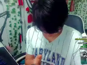 Chaturbate Live Porn of andy_gray01