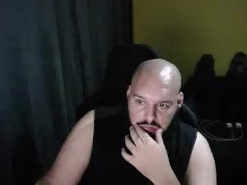 Chaturbate Watch Live Sex Cams of guessswho24