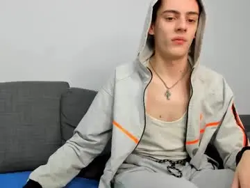 Chaturbate Sex Cam of iann_martinez