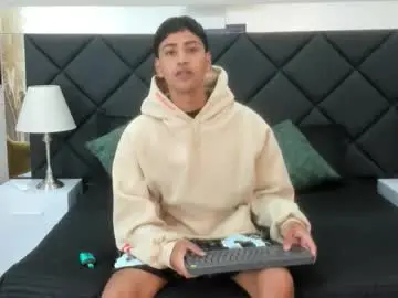 Chaturbate Live Sex Cam of denis_carpenter