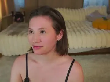 Chaturbate Live Sex Cam of rhebageigel